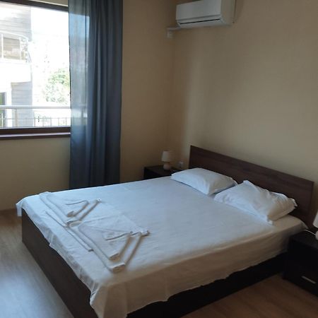 וארנה Alfa Guest Rooms With Parking מראה חיצוני תמונה