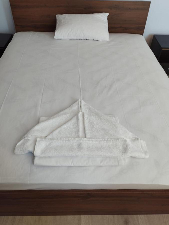 וארנה Alfa Guest Rooms With Parking מראה חיצוני תמונה