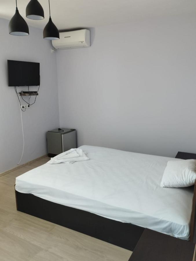 וארנה Alfa Guest Rooms With Parking מראה חיצוני תמונה