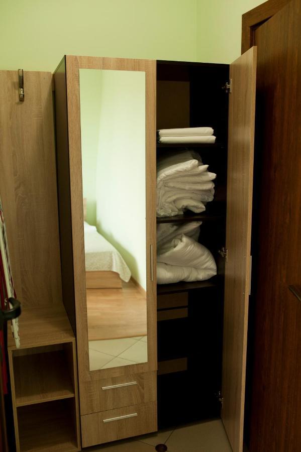 וארנה Alfa Guest Rooms With Parking מראה חיצוני תמונה