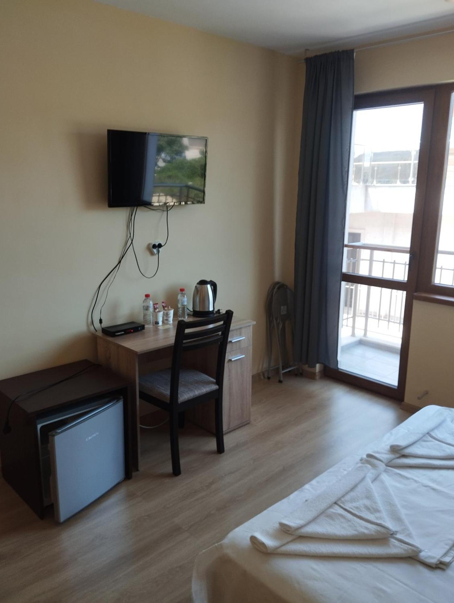 וארנה Alfa Guest Rooms With Parking מראה חיצוני תמונה