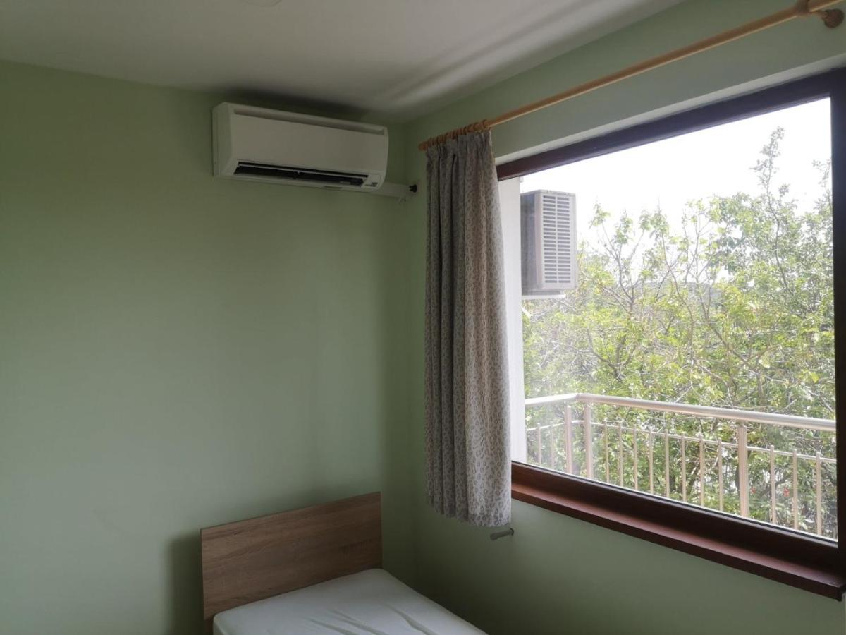 וארנה Alfa Guest Rooms With Parking מראה חיצוני תמונה